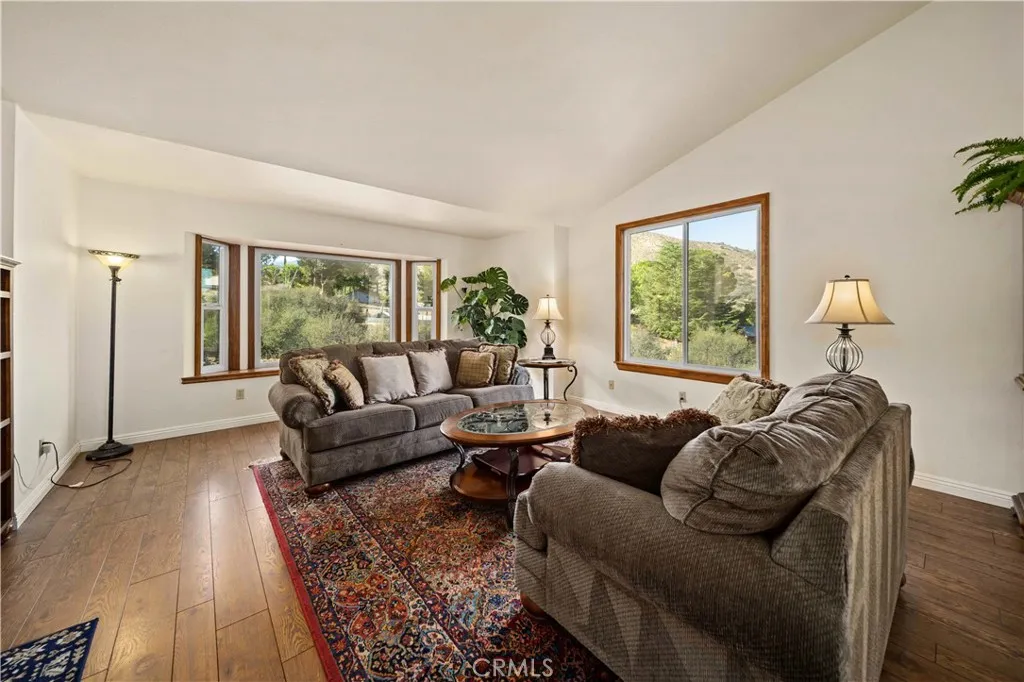 31237 Silverset Road, Acton, California 93510 home-pic-5